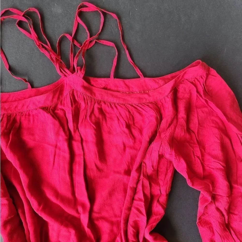 Tobi Red Cold Shoulder Flowy Blouse - Picture 3 of 10
